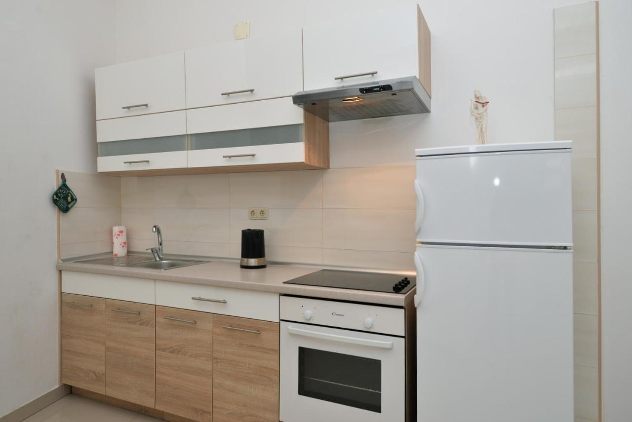 Apartmani Vedrana, Murter Exterior photo