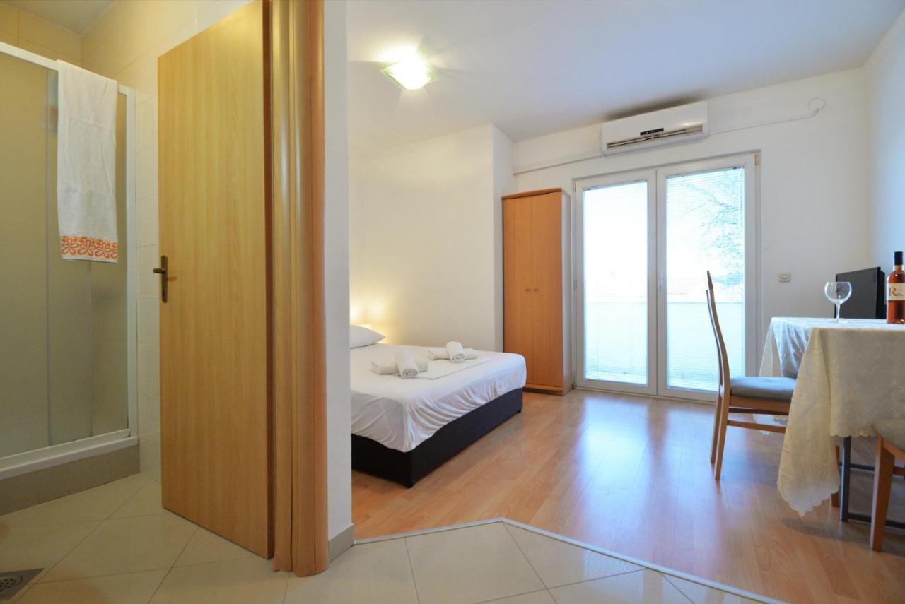 Apartmani Vedrana, Murter Exterior photo