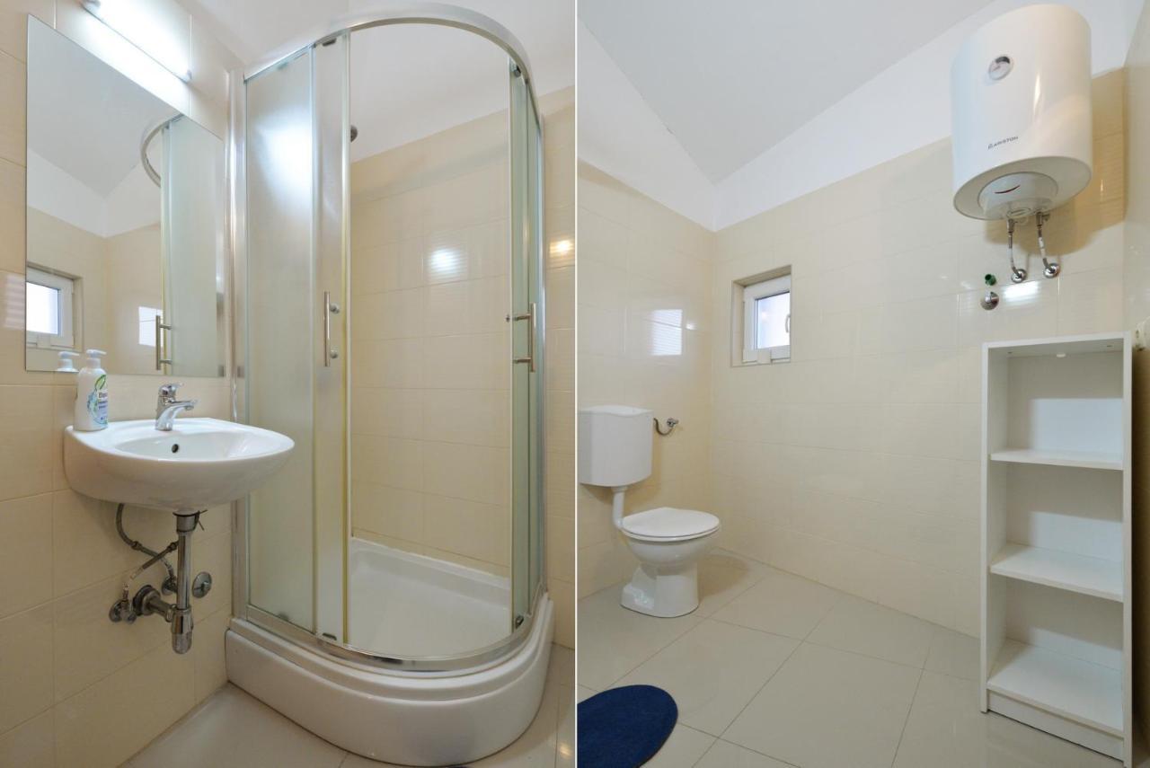 Apartmani Vedrana, Murter Exterior photo